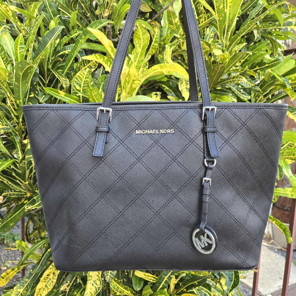 MICHAEL KORS Jet Set Travel Top Zip Tote, Black